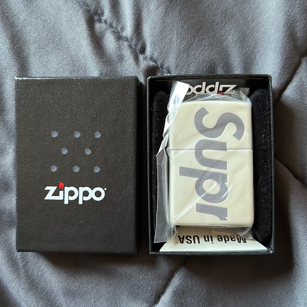 Supreme Zippo SS20